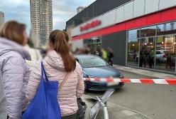 ДТП в Броварах: п'яний чиновник збив групу людей, постраждала дитина (відео, фото)