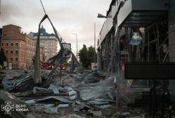 У Києві знову зросла кількість загиблих, зруйновано десятки будинків: усі подробиці, фото та відео