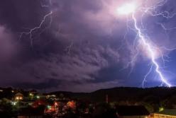 Прогноз погоды на 25 мая: будут лить дожди и греметь грозы