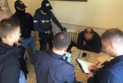 В Днепре разоблачили банду вымогателей, которые представлялись сотрудниками СБУ и «ворами в законе» (фото)