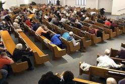 Прихожане американской церкви застрелили стрелка (видео) 