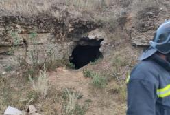 В Одесской области двое мужчин упали в колодец в катакомбах (фото)