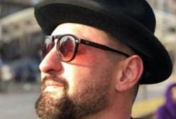 Мотоциклиста затянуло под колеса авто: появилось видео ДТП, в котором погиб известный диджей