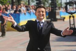 Сайт президента засыпали петициями против отставки Зеленского: подробности