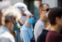 Жителей Израиля из-за нового штамма вновь обяжут носить маски в помещении