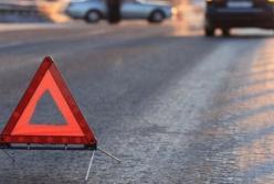 В Киеве бус на скорости протаранил два авто и тащил их десятки метров (фото и видео)