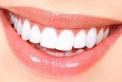 Названы факторы, влияющие на зубную эмаль