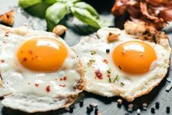 Медики рассказали, почему нельзя разогревать готовые блюда из яиц и мяса