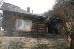 В Закарпатье женщина сожгла дом бывшего сожителя (фото)