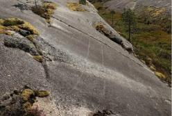 Археологи нашли древнейший наскальный рисунок лодки, которому более 10 тыс. лет (фото)