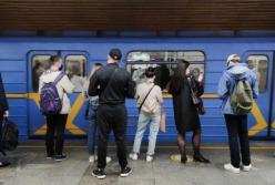 Завтра метро в Киеве будет работать на час дольше