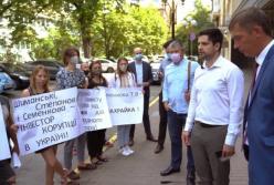 «Не мешайте пострадавшим!»: нардеп Качура выступил в защиту вкладчиков ЖК «Министерский» (видео)