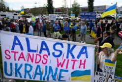На Алясці провели проукраїнський мітинг, люди проти приїзду Путіна (відео)