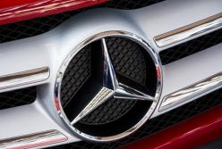 Mercedes-Benz изменил логотип из-за коронавируса