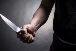 Во Львове мужчина зарезал мать с дочерью