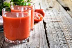 Медики назвали смертельную опасность томатного сока