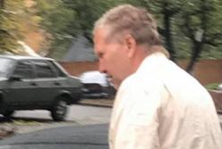 В Киеве мужчина демонстрировал прохожим свой половой орган (фото)