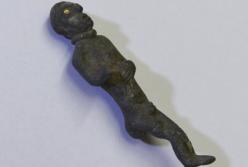 Археологи нашли вблизи Закарпатья уникальную статуэтку кельтов с золотыми глазами (фото)