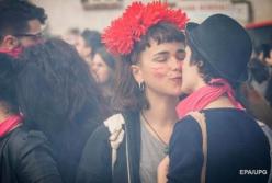 Во время поцелуя можно заразиться опасной болезнью - врачи