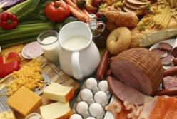 Названы продукты, которые можно употреблять после окончания срока годности