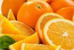 Врачи рассказали, кому нельзя есть апельсины