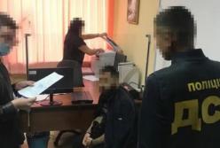 Из Украины выдворили 10 "криминальных авторитетов" из санкционного списка СНБО