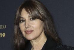 Моника Беллучи предстала перед поклонниками в образе французской звезды (видео)