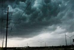 Синоптики назвали области, которые сегодня охватят град и шторм (карта)