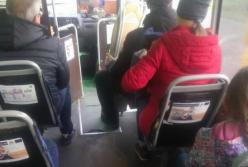 В маршрутках по 10 человек: в МВД сделали предупреждение перевозчикам