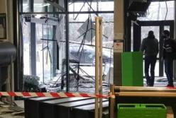 На Киевщине в магазине взорвали банкомат (фото)