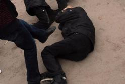 На Троещине жестоко порезали мужчину (видео)