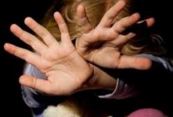 В Черкасской области 10-летнюю девочку пытался изнасиловать сожитель ее бабушки