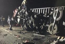 На Черниговщине столкнулись две фуры, водители погибли (фото)