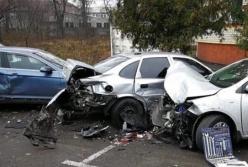 В Боярке пьяная девушка разбила 6 машин