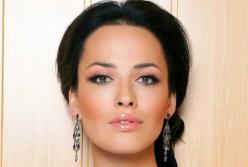 Даша Астафьева снялась обнаженной в одеяле (фото)