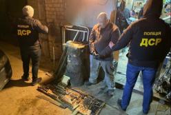 В Киеве мужчина хранил арсенал оружия в гараже