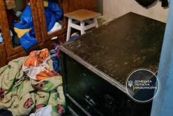 В Донецкой области в запертом сундуке нашли двух погибших детей