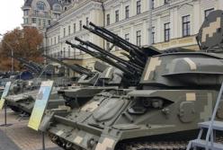 В центре Киева открылась выставка вооружения и техники (фото)