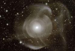 Звездные вуали и шлейфы галактики NGC 474 (фото)