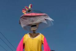 Жуткие мексиканцы: в стране отметили День Мёртвых (фото)