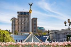 В центре Киева расцвели сто тысяч тюльпанов (фото)