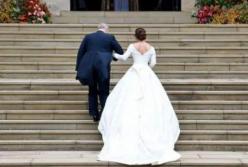 Внучка Елизаветы II произвела фурор эффектным свадебным платьем (фото)