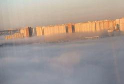 Киев затянуло густым дымом (фото)