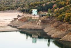 В Крыму пересыхает водохранилище (фото)