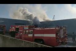 В Одессе в районе «7 километра» горят склады (видео)