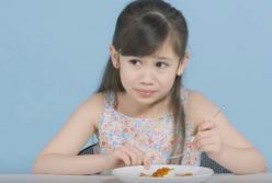  Американские дети шокированы: пробуют борщ и "рыбные яйца" (видео)