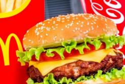 Поразительные изменения в McDonald’s: 1955 и 2015 год (видео)