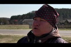 Снаряд упал прямо во дворе: военные "атаковали" мирный поселок на Львовщине (видео)