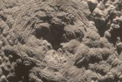 Появились кадры полета над Плутоном (видео)