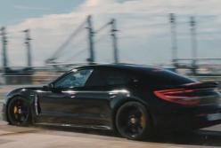 Porsche Taycan разогнался до 145 км/ч прямо на палубе авианосца (видео)